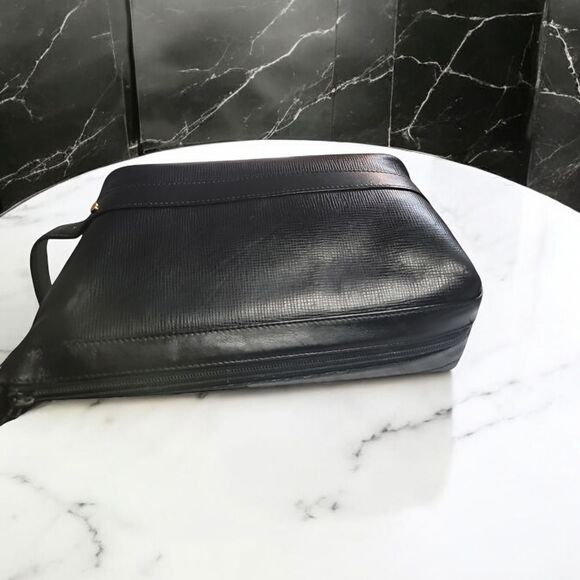 Hunting World Black Leather Toiletry Bag - Picture 5 of 11